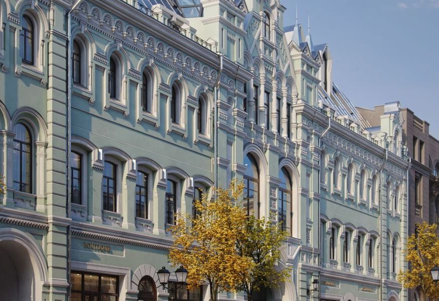 Kuznetsky Most 12 by Lalique