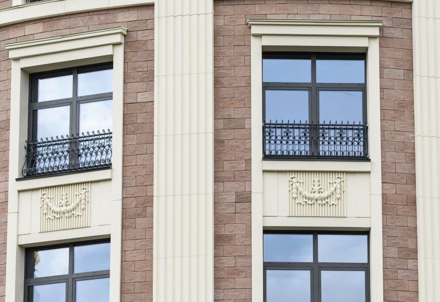 "ЖИЗНЬ на Плющихе"